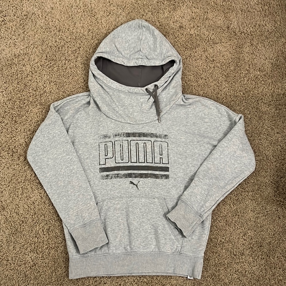 Puma sweatshirt size S